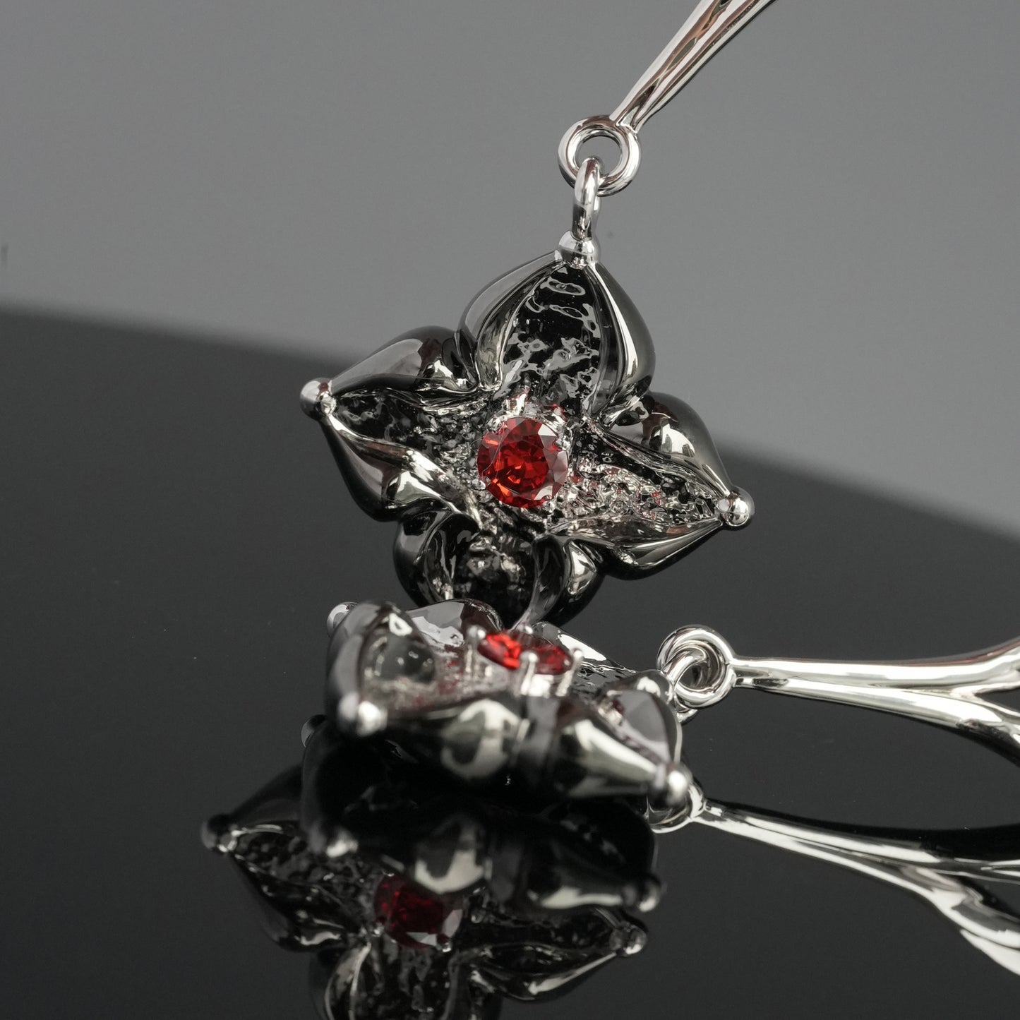 Crossflower Needle Leaf Earrings
