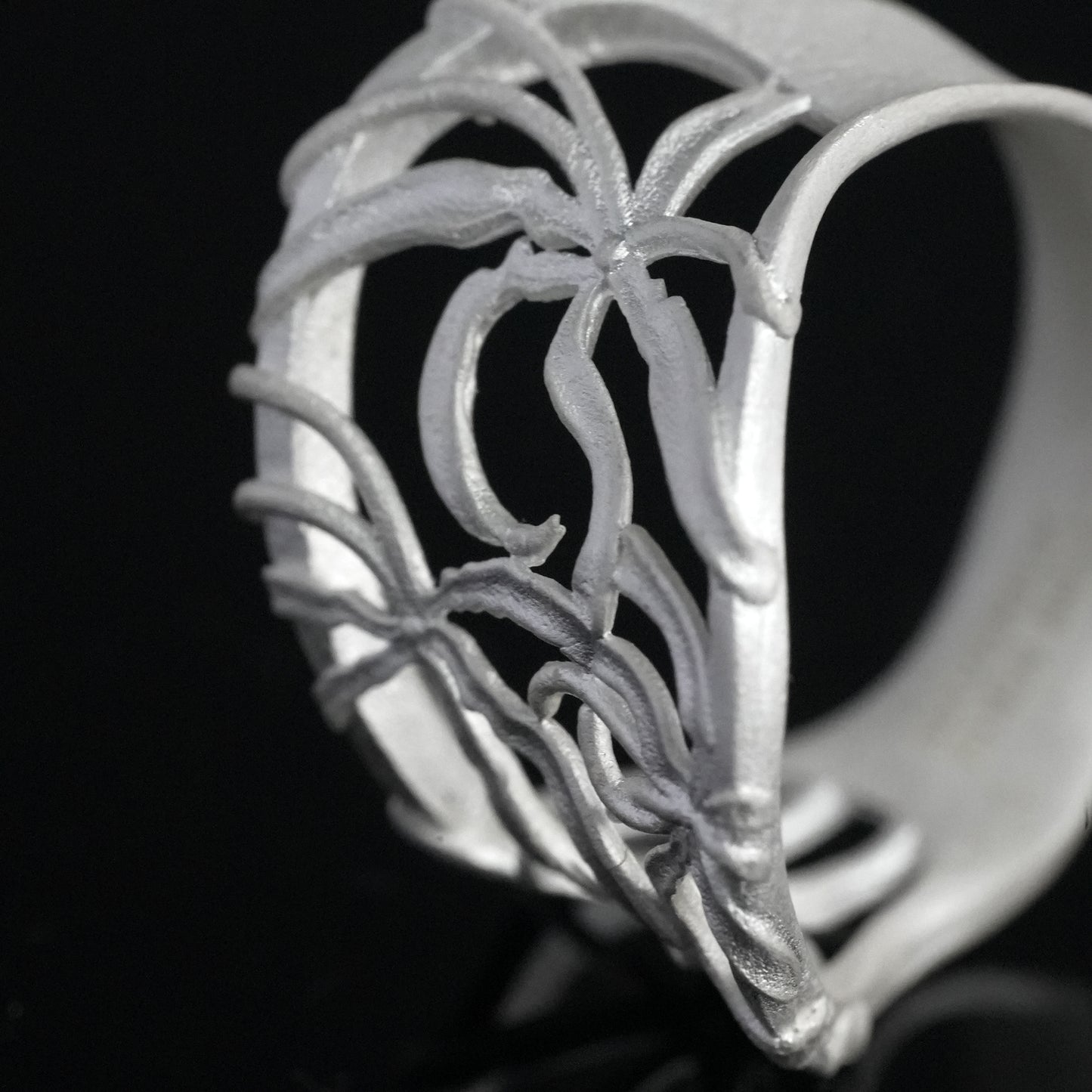 Belladonna Filigree Ring